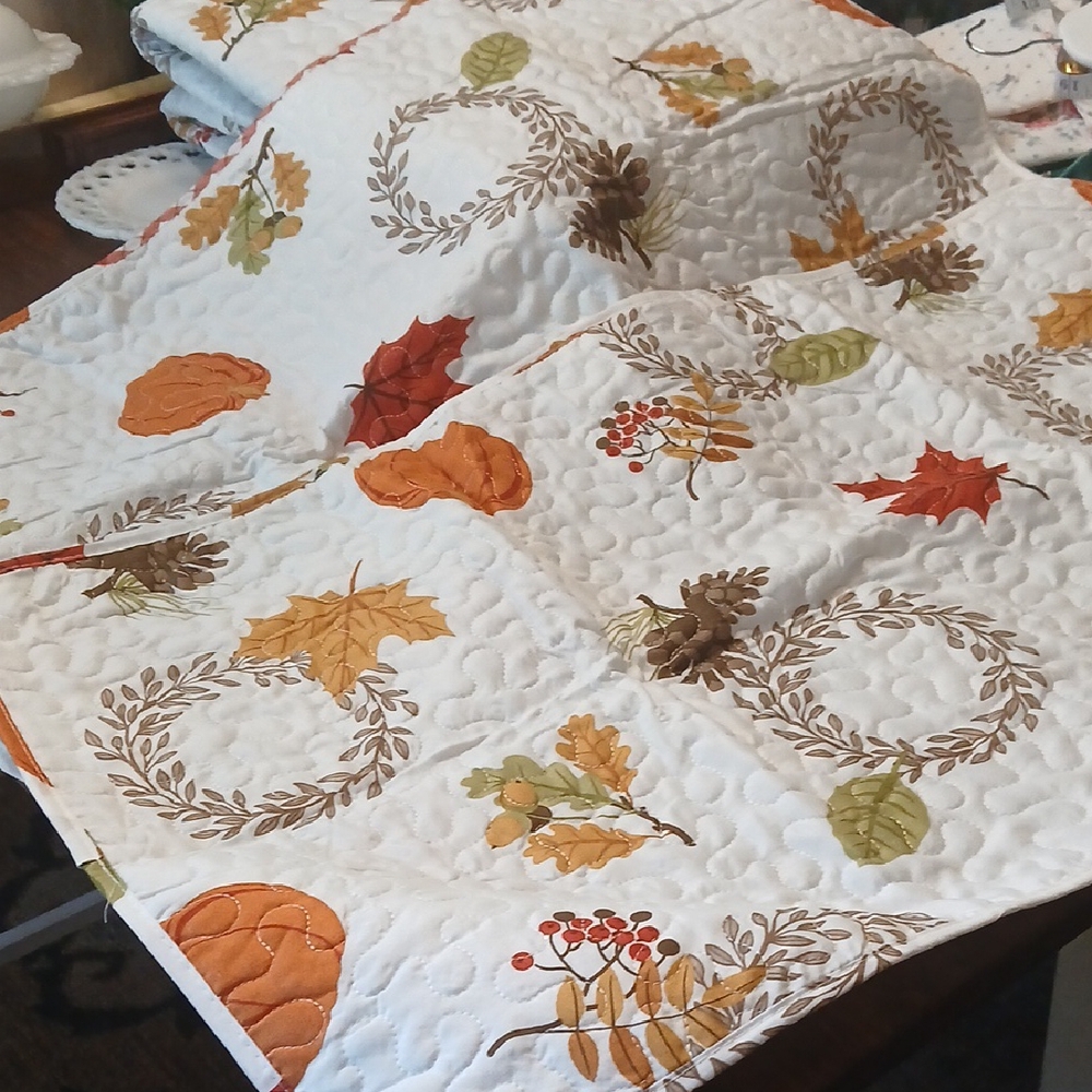 Vintage Autumn Leaf and Pumpkin Quilt Set